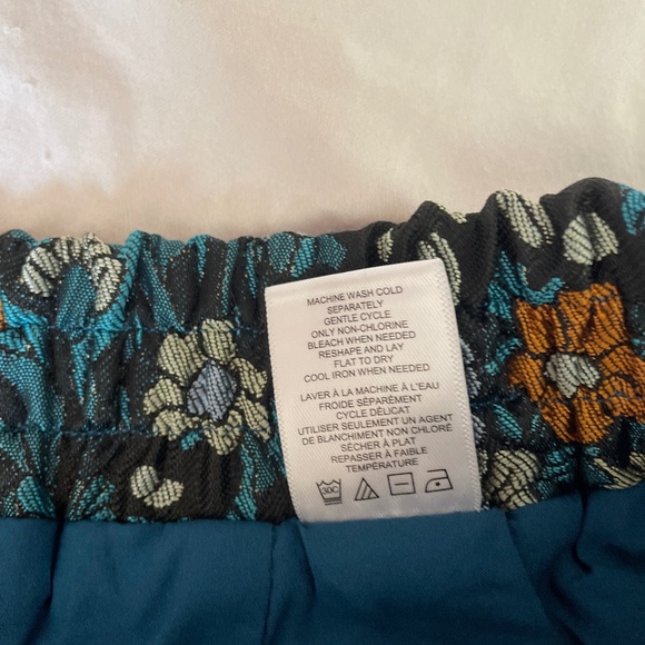 Two piece Stacy London brocade suit - Picture 5 of 6